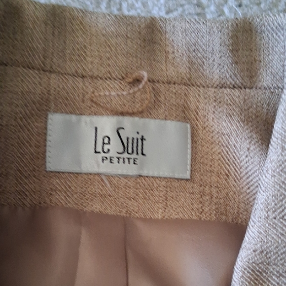 Le Suit Tan Blazer and Skirt Set - Picture 2 of 9
